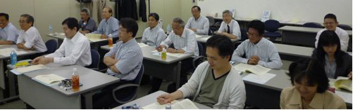 質疑応答:講師とのやり取り等を通じて、自社にフィットした活動をつかみます。